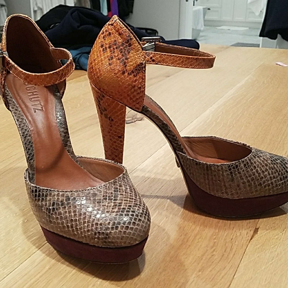 Schutz tri color snakeskin platform mary jane heel